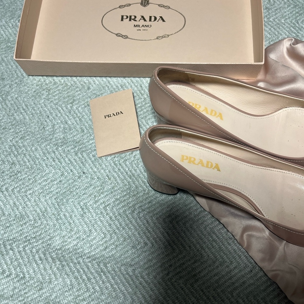 Prada Blush Nude Leather block heel with Bow - Picture 5 of 6